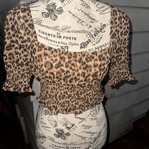 REVOLVE•superdown•Leopard print smocked milkmaid cropped top - MED-EUC